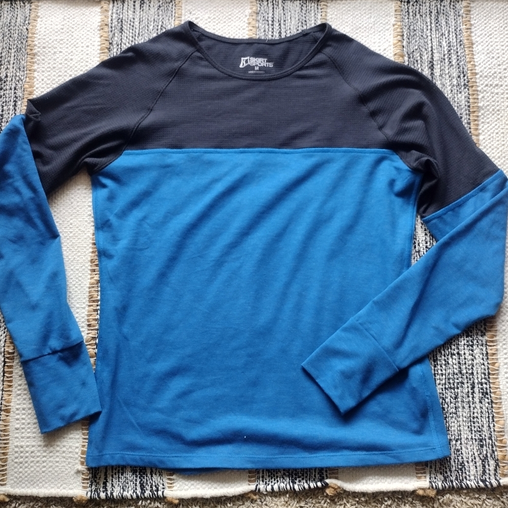 💚 SkirtSports Long sleeve top